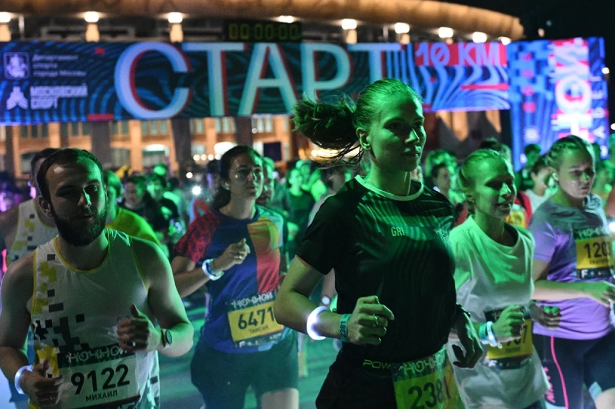 Read more about the article Под светом фонарей. Ночной забег в Москве пройдет 21 июня