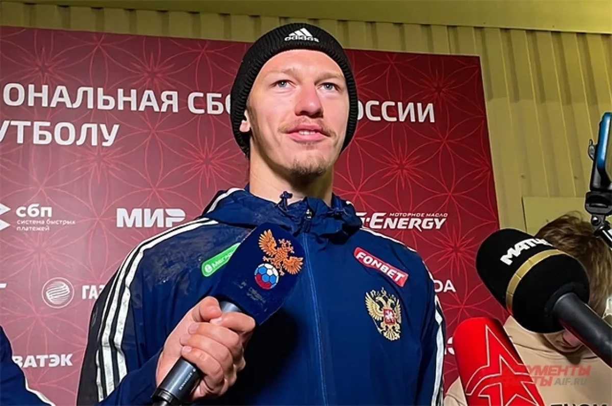 Read more about the article L’Equipe: Матвей Сафонов хочет бороться за место основного вратаря в «ПСЖ»