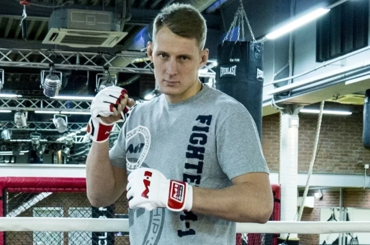 Read more about the article Российский боец Волков победил бразильца Алмейду на турнире UFC